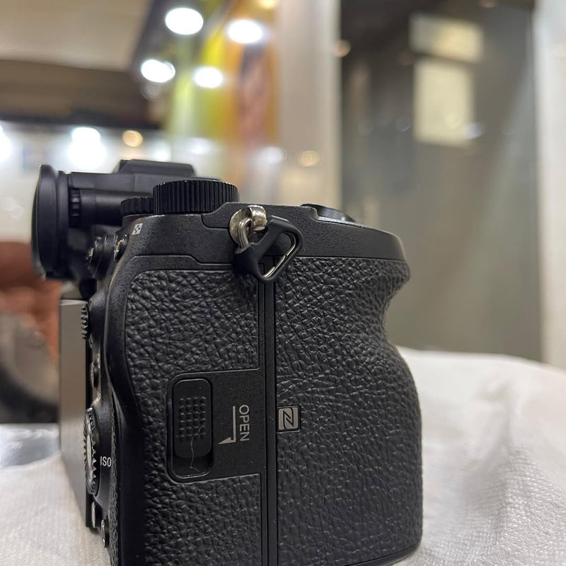 CAMERA SONY A7 III LACRADA NUNCA USADA