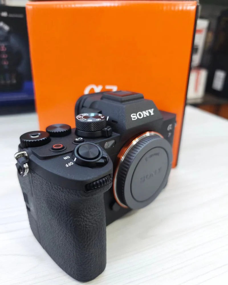 SONY A7 IV