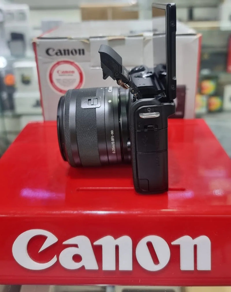 CAMERA CANON M200 CANON SEMI NOVA C/15-45mm
